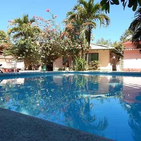 Chalet Cabana Los Jardines *